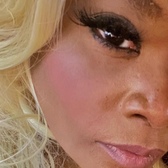 Meet your Posher, Beola - Picture 1 of 1